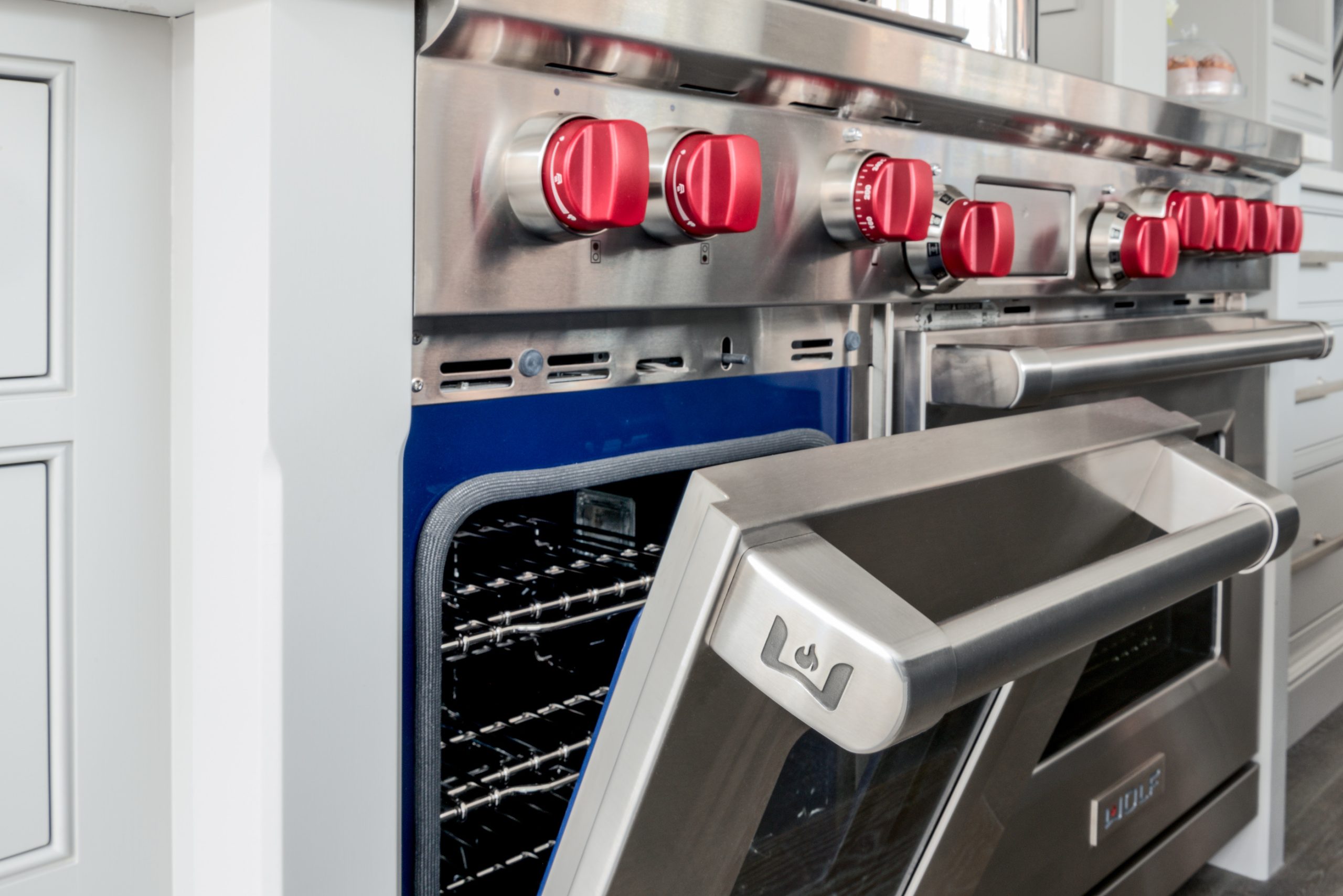 007. Contemporary bespoke kitchen brushed chrome steel nickel Miele Fisher Paykel Gaggenau Wolf Sub Zero Quooker curves sink hob Barazza near Hindhead, Hampshire