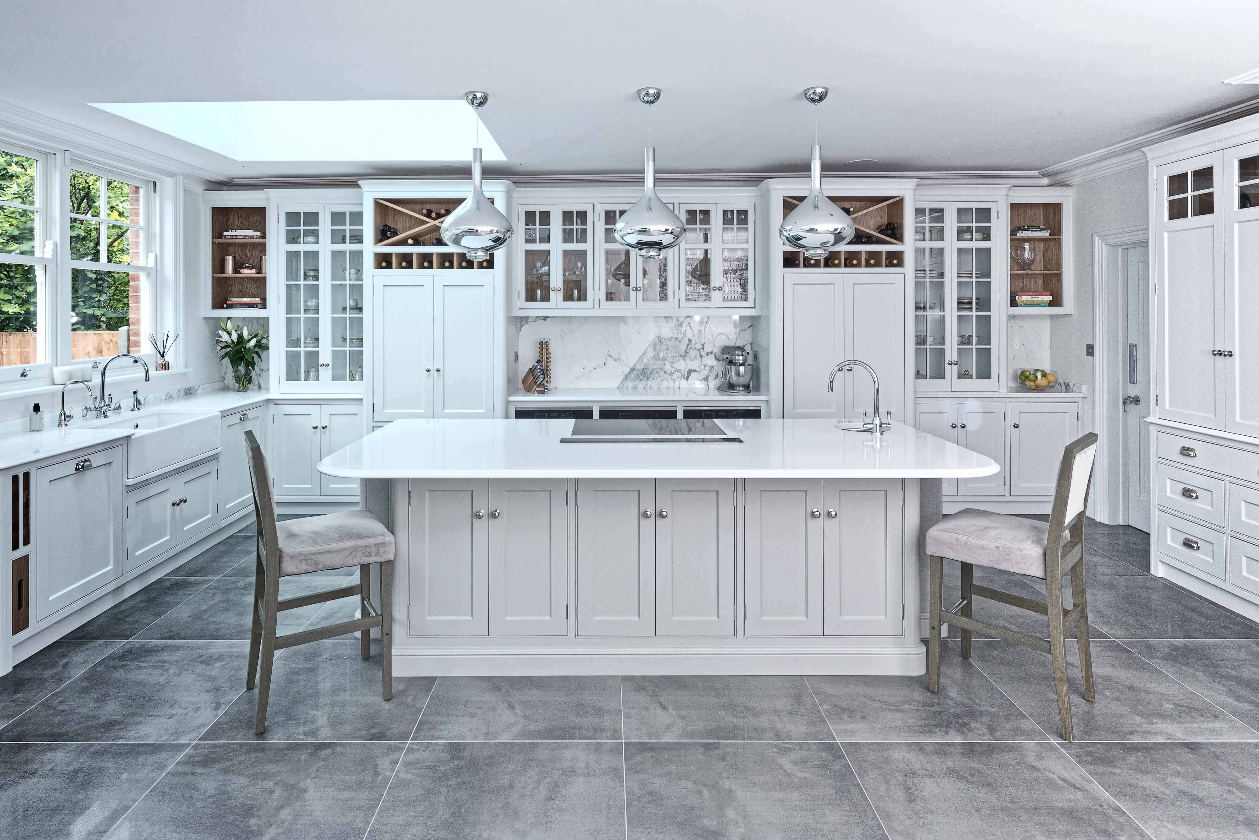 English classic bespoke kitchen quartz marble perrin and rowe fisher paykel farrow and ball armac martin sunningdale berkshire