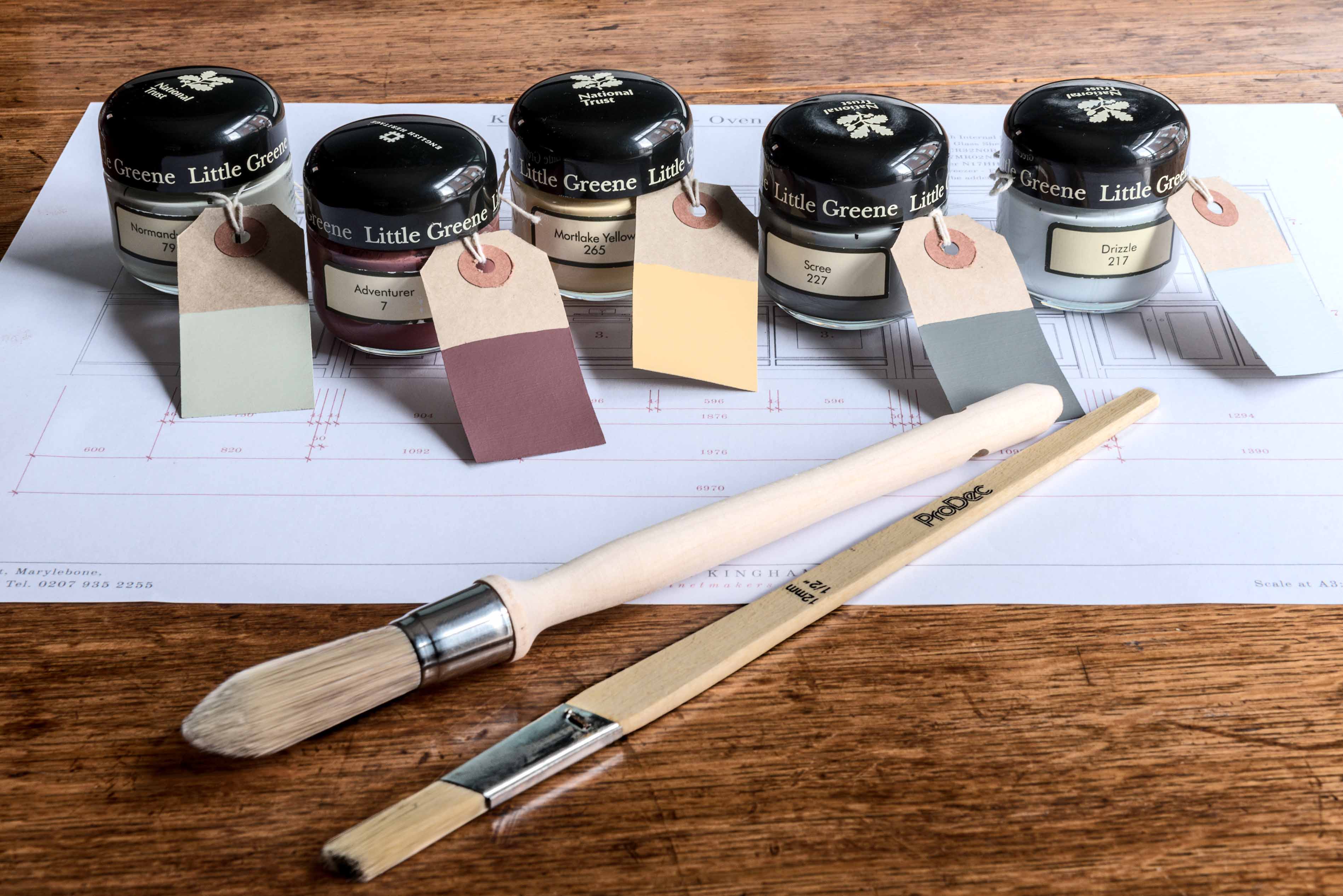 003. Bespoke kitchen shaker style hand painted Little Greene Paint and paper library near Farnham, Surrey